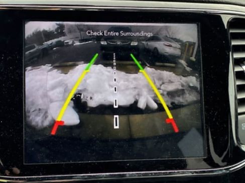 Used 2020 Jeep Grand Cherokee Limited image 17