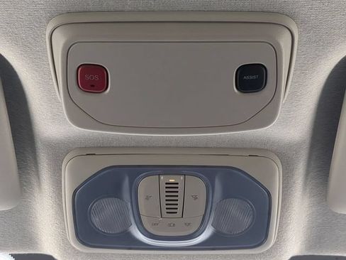 Used 2025 RAM ProMaster 2500 w/ Convenience Group FWD image 20