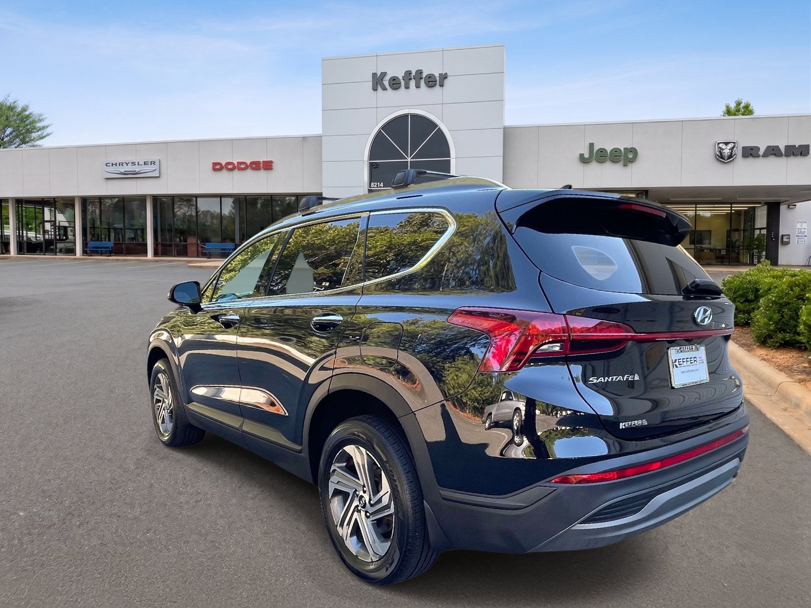Used 2023 Hyundai Santa Fe SEL AWD/4WD image 4