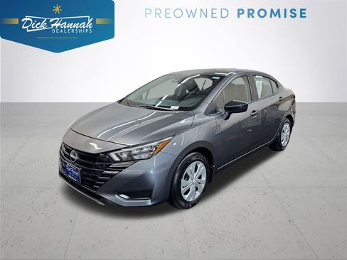 Used 2025 Nissan Versa S w/ Trunk Package FWD image 1