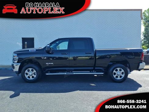 Used 2026 RAM 2500 Big Horn AWD/4WD image 1