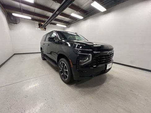 New 2026 Chevrolet Suburban RST w/ Comfort Package AWD/4WD image 2