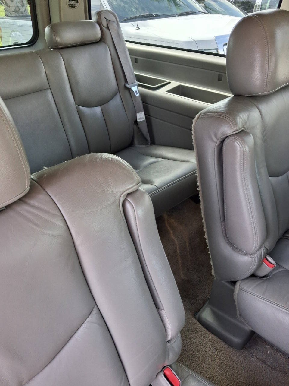 Used 2003 Chevrolet Suburban Z71 AWD/4WD image 21