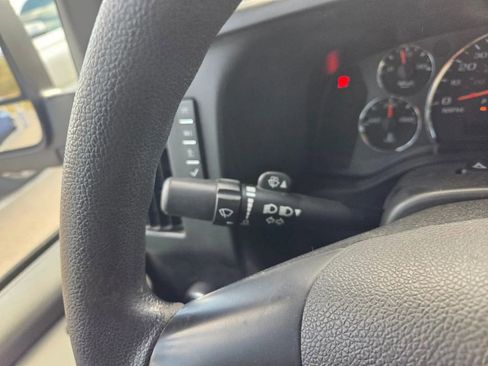 Used 2011 Chevrolet Express 3500 LS image 31