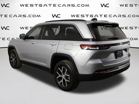 Used 2025 Jeep Grand Cherokee Limited image 58