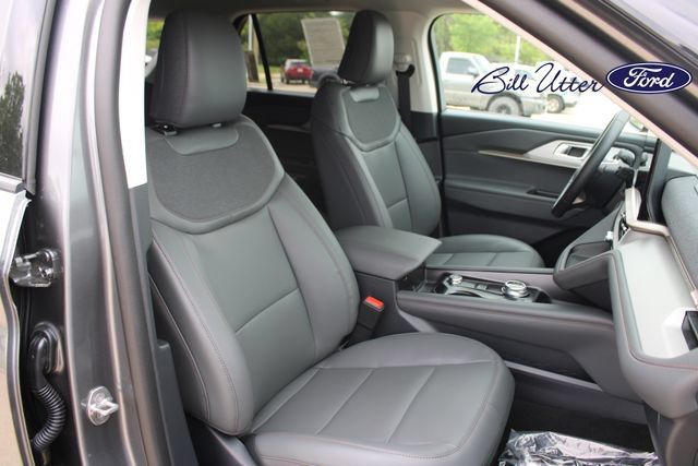 New 2026 Ford Explorer Active w/ Active Comfort Package RWD image 7