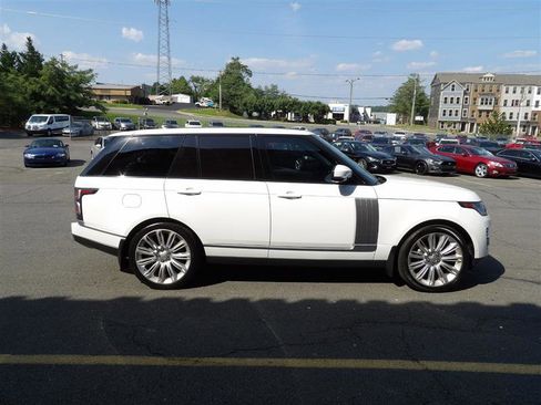 Used 2019 Land Rover Range Rover HSE image 8