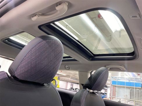 Certified 2025 MINI Cooper S image 20