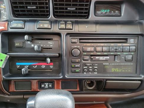 Used 1991 Toyota Land Cruiser AWD/4WD image 30