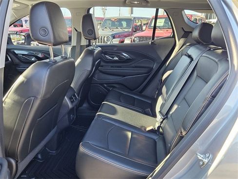 Used 2024 GMC Terrain AT4 image 8