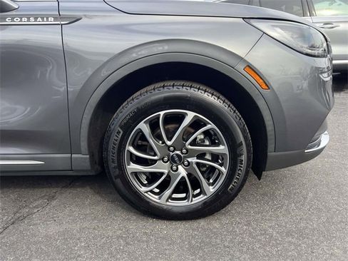 Certified 2022 Lincoln Corsair AWD w/ Equipment Group 101A image 7