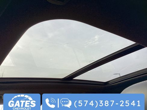 Used 2024 Jeep Grand Cherokee L Limited w/ Luxury Tech Group II image 4