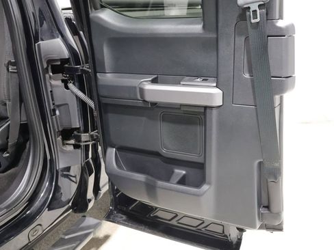 Used 2018 Ford F150 XLT w/ Equipment Group 302A Luxury AWD/4WD image 20