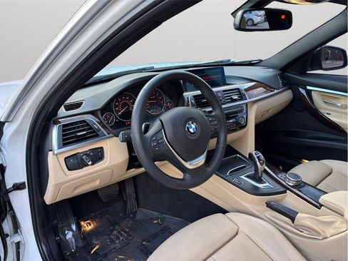 Used 2018 BMW 330i Sedan w/ Convenience Package image 6