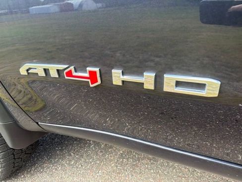 Used 2026 GMC Sierra 2500 AT4 AWD/4WD image 13