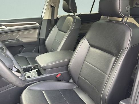 Used 2023 Volkswagen Atlas SE w/ Panoramic Sunroof Package FWD image 30