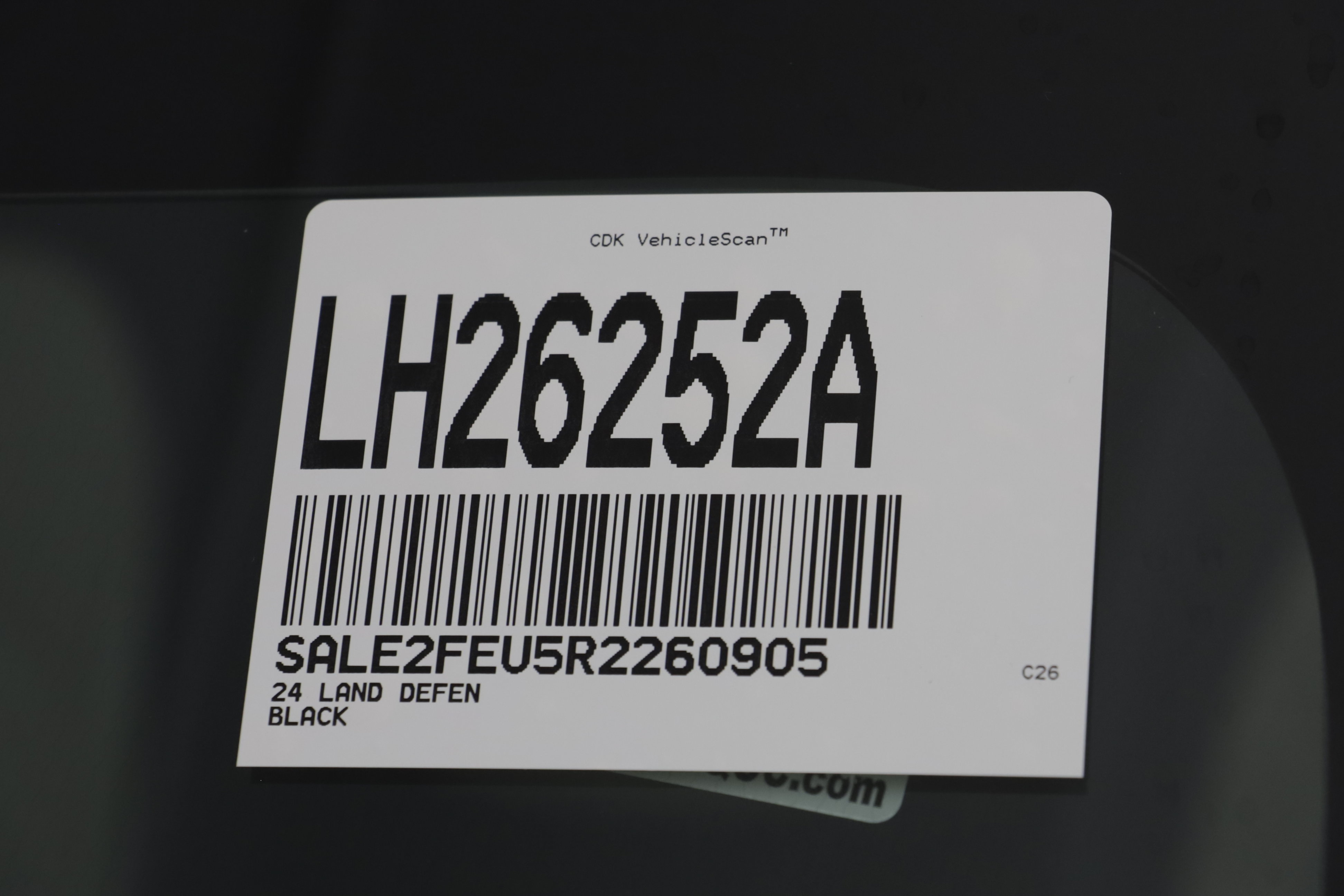 Used 2024 Land Rover Defender 130 X-Dynamic SE AWD/4WD image 26