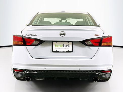 Used 2024 Nissan Altima 2.5 SR image 7