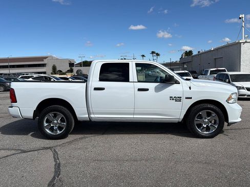 Used 2019 RAM 1500 Express w/ Express Value Package AWD/4WD image 8