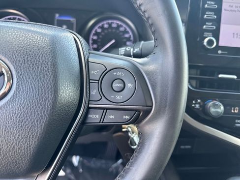 Used 2024 Toyota Camry SE image 16