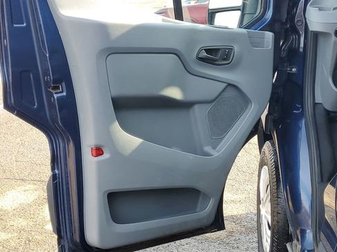 Used 2016 Ford Transit 250 148 Medium Roof image 8