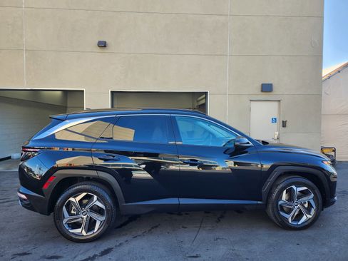 Certified 2023 Hyundai Tucson Limited w/ Cargo Package AWD/4WD image 33