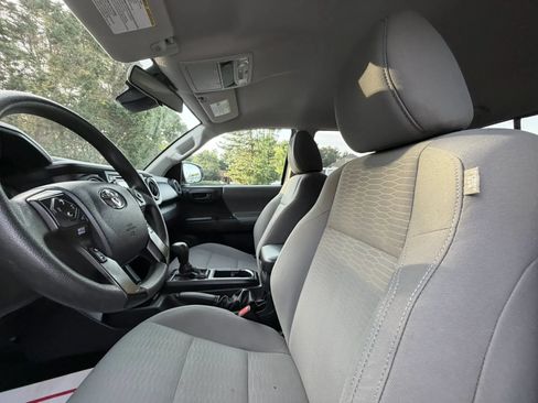 Used 2019 Toyota Tacoma SR w/ SR Convenience Package RWD image 12