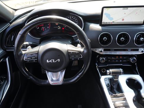 Used 2022 Kia Stinger GT1 AWD/4WD image 20