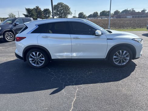 Used 2021 INFINITI QX50 Luxe image 6