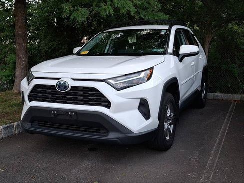 Certified 2023 Toyota RAV4 XLE w/ XLE Grade Weather Package AWD/4WD image 5