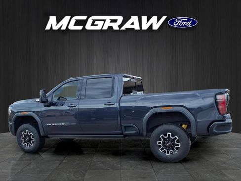 Used 2024 GMC Sierra 2500 AT4X AWD/4WD image 7