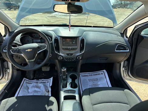 Used 2016 Chevrolet Cruze LT w/ LT Convenience Package image 16