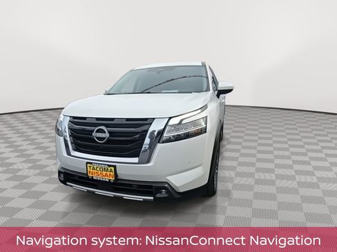 Used 2022 Nissan Pathfinder SL image 3