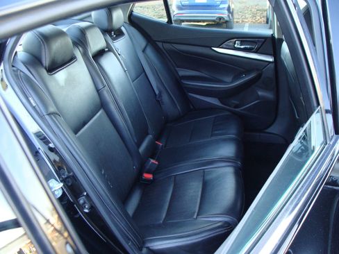 Used 2020 Nissan Maxima 3.5 SV w/ Floor Mat Group image 11