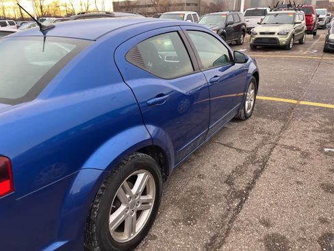 Used 2013 Dodge Avenger SXT image 15
