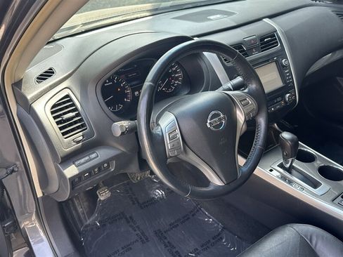 Used 2013 Nissan Altima 2.5 SL w/ Technology Pkg FWD image 55