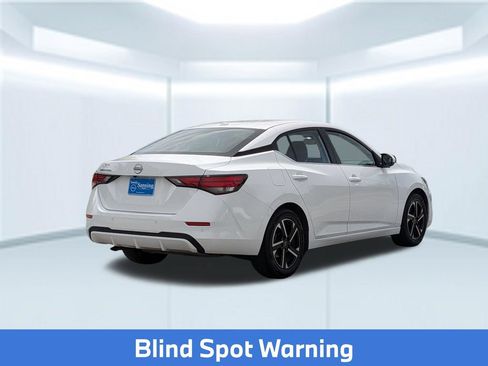Used 2025 Nissan Sentra SV FWD image 7
