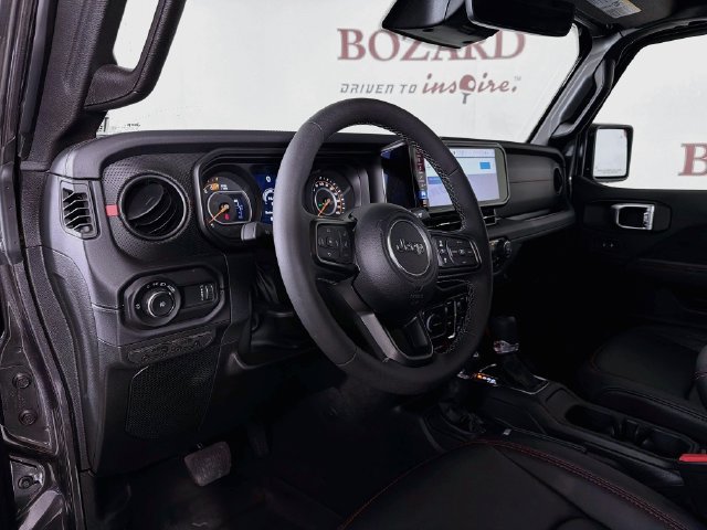 Used 2026 Jeep Wrangler Unlimited Rubicon AWD/4WD image 11