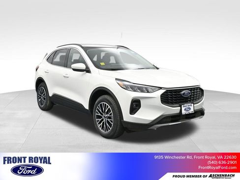 New 2025 Ford Escape SE image 1