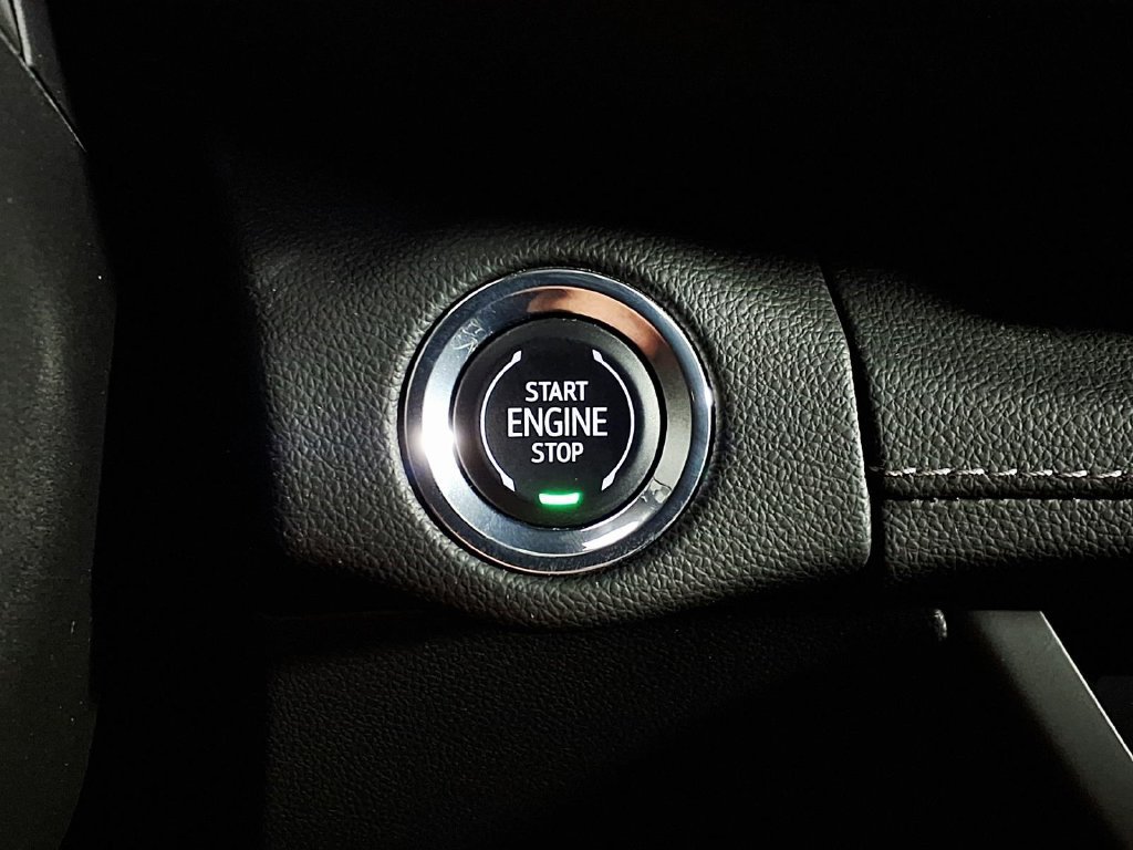 Used 2023 Buick Envision Avenir FWD image 17