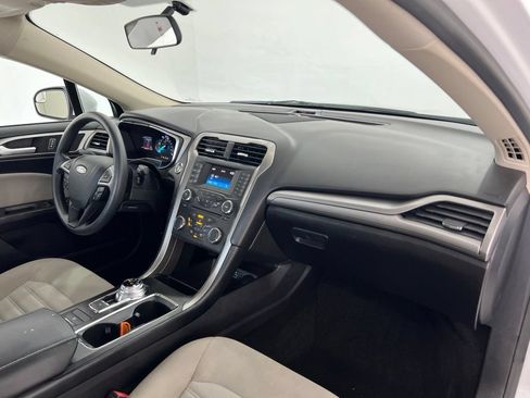 Used 2018 Ford Fusion S FWD image 25