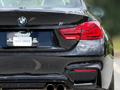 Used 2018 BMW M4 Coupe RWD image 17
