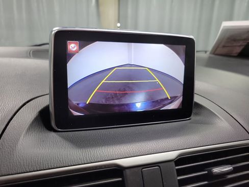 Used 2016 MAZDA MAZDA3 i Sport w/ Preferred Equipment Package image 20