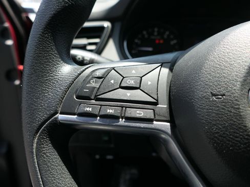 Used 2019 Nissan Rogue Sport S FWD image 14
