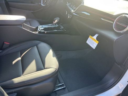 New 2026 Chevrolet Trax RS w/ Sunroof Package image 17