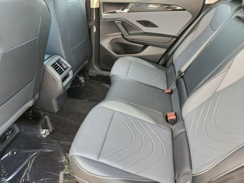 New 2026 Volkswagen Tiguan SE AWD/4WD image 19