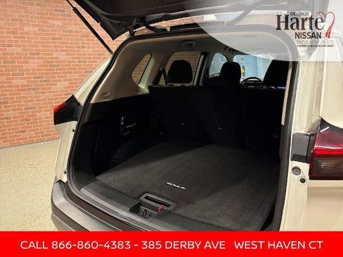 Certified 2023 Nissan Rogue SV image 27