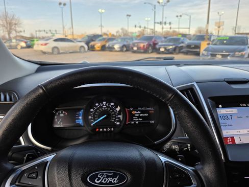 Used 2018 Ford Edge Titanium w/ Technology Package image 27