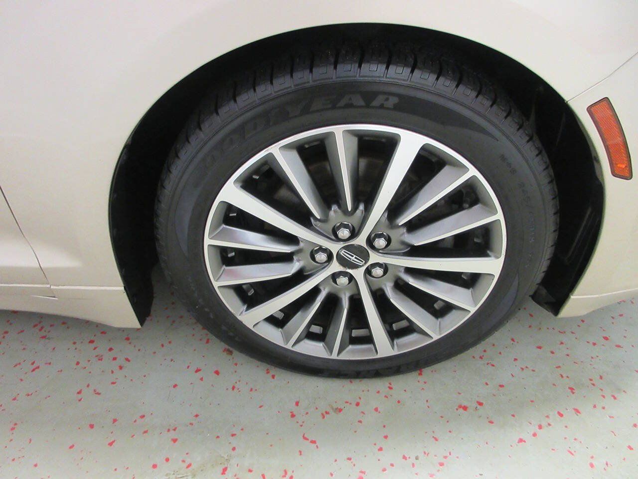 Used 2017 Lincoln MKZ Select AWD/4WD image 27