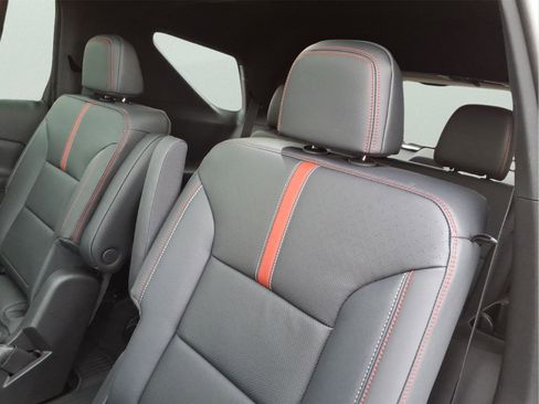 New 2026 Chevrolet Traverse RS FWD image 12